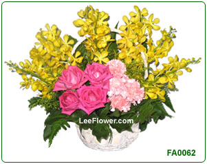 ( FA0062 )  Mixed Orchids, Carnation and Roses for Arrangement in a Basket.