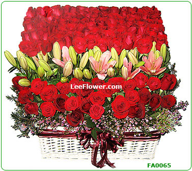 ( FA0065 ) 100 Stalks of Red Roses with Stargazer Arrangement in a Basket.