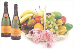 FG0007 And 2 Bottle of White Wine