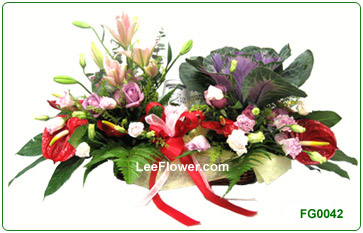( FG0042 )   Mixed Flowers with greenery with One Box of Chocolate.