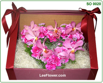 ( SO 0020 ) A Box of Orchids Arrangement in a Love Shape.