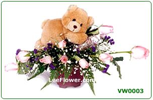 ( VW 0003 )  BEAR WITH ME & ROSES. Petaling Jaya, & Kuala Lumpur Delivery.